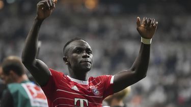 Mané anota en su debut, Bayern aplasta 6-1