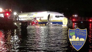 avion de guantanamo cae en rio en florida, no hay fallecidos