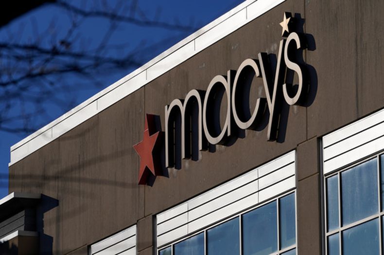 El logotipo de Macys el 22 de febrero de 2021, en Charlotte, Carolina del Norte. (AP Foto/Chris Carlson)