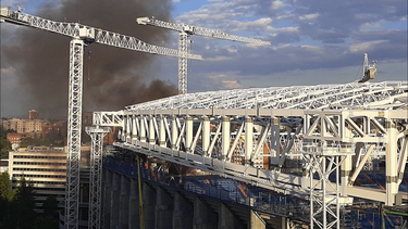 se produce un incendio en el estadio santiago bernabeu del real madrid (videos, fotos)