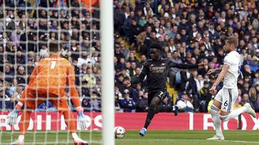 Salah ends Man Citys unbeaten start as Liverpool triumph