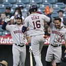 Astros desperdician renta de 4 y remontan ante Angelinos