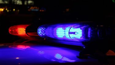 autobus pierde techo al pasar debajo de elevado en nueva jersey