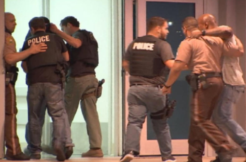 policias heridos.png