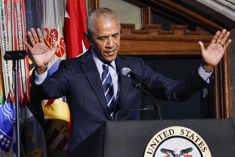 El expresidente Barack Obama habla durante un evento en la Academia Militar de Estados Unidos en West Point, el jueves 19 de septiembre de 2024, en Nueva York. (AP Foto/Eduardo Munoz Alvarez)