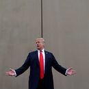AP VERIFICA: Trump se aparta de la realidad en cuanto a muro