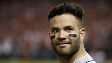 En medio de sanciones, comienza liga venezolana de béisbol
