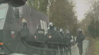 policia francesa tras la pista de los dos terroristas