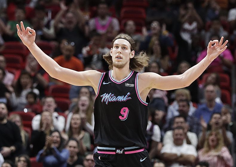 DEP-BAS_GRIZZLIES-HEAT-0.jpg