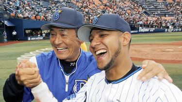 Yulieski Gourriel, uno de los pocos peloteros que el régimen enroló en clubes de las Grandes Ligas de Japón.