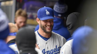 Roberts defiende decisión de retirar a Kershaw