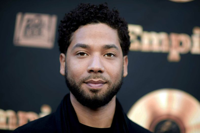 ESP-TEL_EMPIRE-JUSSIE_SMOLLETT-1.jpg