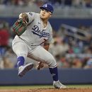 Betts pega otro jonrón, Dodgers superan 8-1 a Marlins