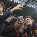 Martínez amenaza la titularidad de Maguire en Man United