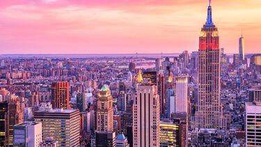 el alcalde de nueva york se fija el domingo para decidir si las restricciones permaneceran vigentes