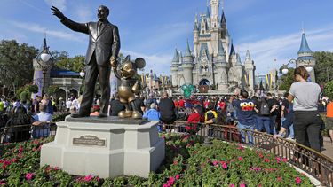 disney contraataca: denuncio al gobernador de florida ron desantis