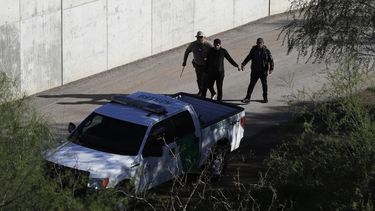 Trump se equivoca sobre costos de inmigración ilegal