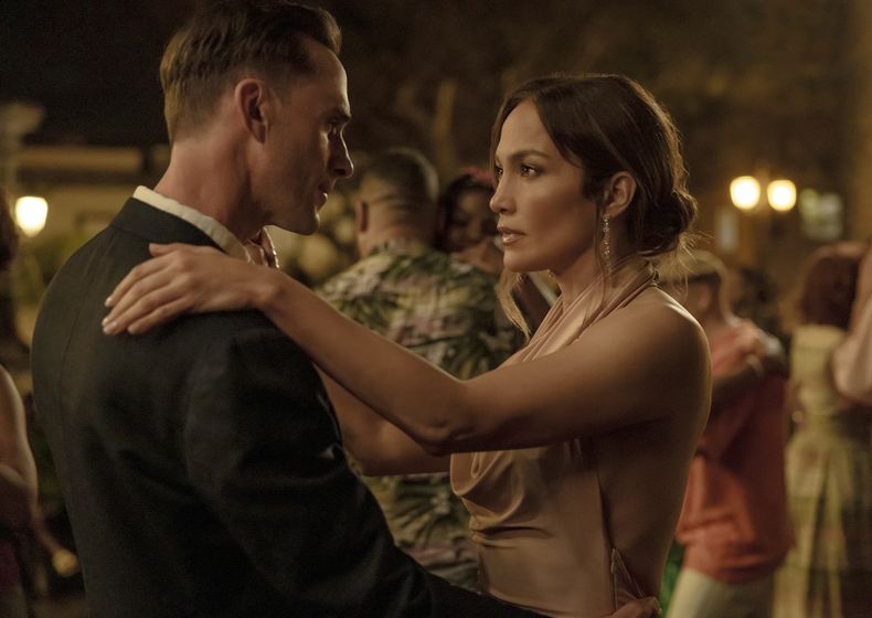 En esta imagen proporcionada por Netflix, Jennifer Lopez en una escena de The Mother. (Netflix vía AP)