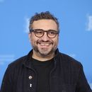 ARCHIVO - El director Alonso Ruizpalacios posa en la sesión fotográfica de la película La cocina (sección Competición) en la Berlinale, el viernes 16 de febrero de 2023. (Gerald Matzka/dpa via AP)