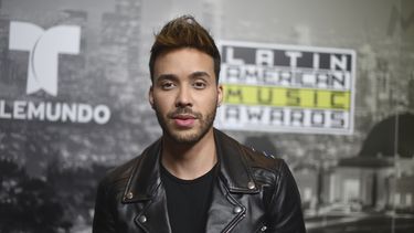 prince royce revela que tiene coronavirus y se arrepiente de sus salidas