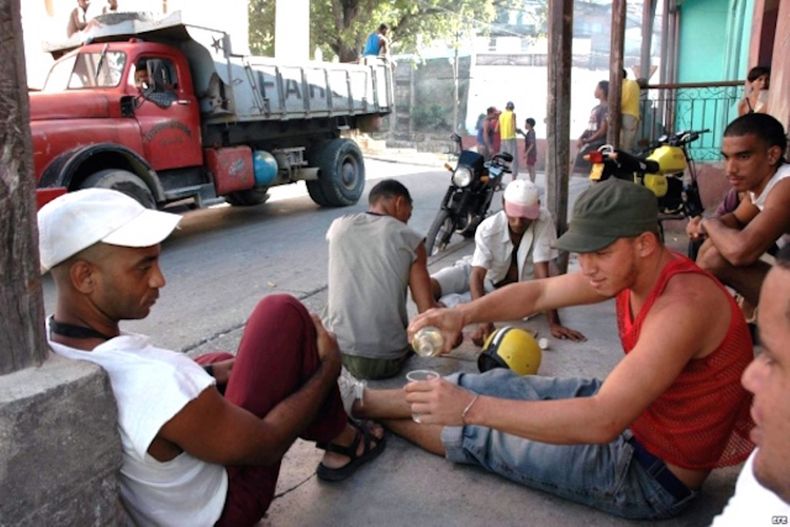 cubanos borrachos ron.jpg