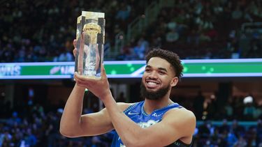 Towns gana concurso de triples; Toscano, 2do en clavadas