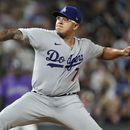 Dodgers mantienen marcha impresionante; ganan 5-4 a Rockies