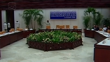 juan manuel santos se reune en cuba con timochenko