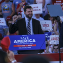 Trump escoge al senador JD Vance como  su compañero de fórmula