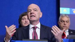 El presidente de la FIFA Gianni Infantino durante una reunión de la Junta de la Paz, el 19 de febrero de 2026, en Washington. (AP Foto/Mark Schiefelbein)
