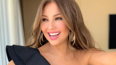 thalia causo revuelo con su sensual disfraz de halloween