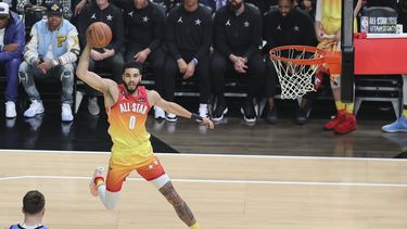 Con 55 puntos de Tatum, un récord, Team Giannis gana 184-176