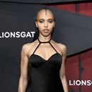 FKA twigs asiste al estreno mundial de The Crow en Village East by Angelika el martes 20 de agosto de 2024 en Nueva York. (Foto Evan Agostini/Invision/AP)