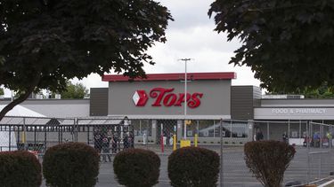 A tribunales acusado de masacre en supermercado de Buffalo