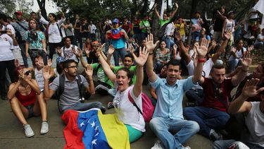 la oposicion de venezuela saldra a la calle el sabado por la libertad de los presos politicos
