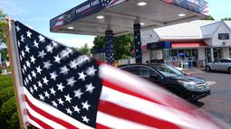 Una gasolinera de la red “Freedom Fuel” en Dresher, Pensilvania, el 10 de julio del 2026. (AP foto/Matt Rourke)