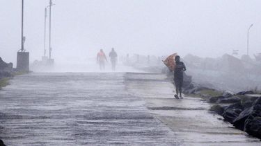 Decenas de miles de evacuados en India al acercarse ciclón