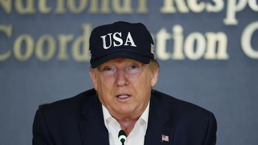 Trump dice que trabajará con Congreso para frenar tiroteos