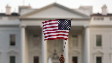 EEUU reactiva grupo para ayudar a inmigrantes a integrarse