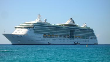 crucero de royal caribbean rescata a siete balseros cubanos
