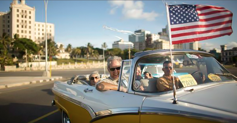 Turismo a Cuba carro