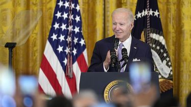 El presidente Joe Biden durante un evento en la Sala Este de la Casa Blanca, el lunes 1 de mayo de 2023, en Washington. (AP Foto/Susan Walsh)