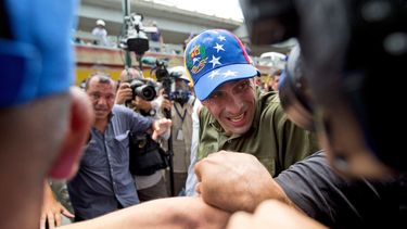 Venezuela: Repelen marcha de la oposición por referendo