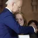 Biden: hay culpabilidad social por matanza de Sandy Hook