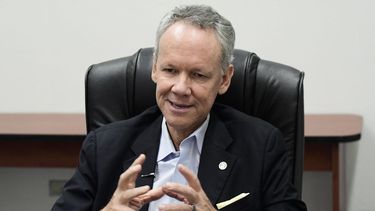 ortiz confia en el sistema de la aee