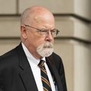 ARCHIVO - El fiscal especial John Durham, asignado a investigar posible mal manejo del FBI en su indagación sobre los vínculos entre la campaña de Donald Trump en 2016 y el gobierno ruso, sale de la corte federal en Washington, el 16 de mayo de 2022. (AP Foto/Manuel Balce Ceneta, archivo)