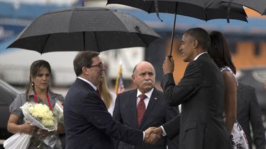 Embargo y DDHH, tensiones al desnudo en reunión Castro-Obama