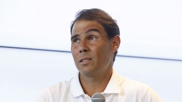 El español Rafael Nadal durante una conferencia de prensa en su academia de tenis, el jueves 18 de mayo de 2023, en Manacor, Mallorca, España. (AP Foto/Francisco Ubilla)