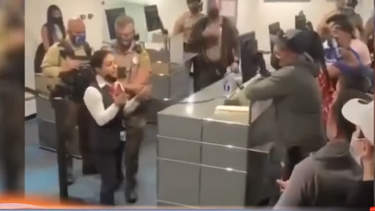 se vuelven a caldear los animos en el aeropuerto de miami tras cancelacion de vuelo a holguin, cuba