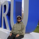 El estudiante de la Universidad Case Western, Justen Pippens, posa para una fotografía en el campus de la escuela en Cleveland, el jueves 17 de abril de 2025. (AP Foto/Sue Ogrocki)